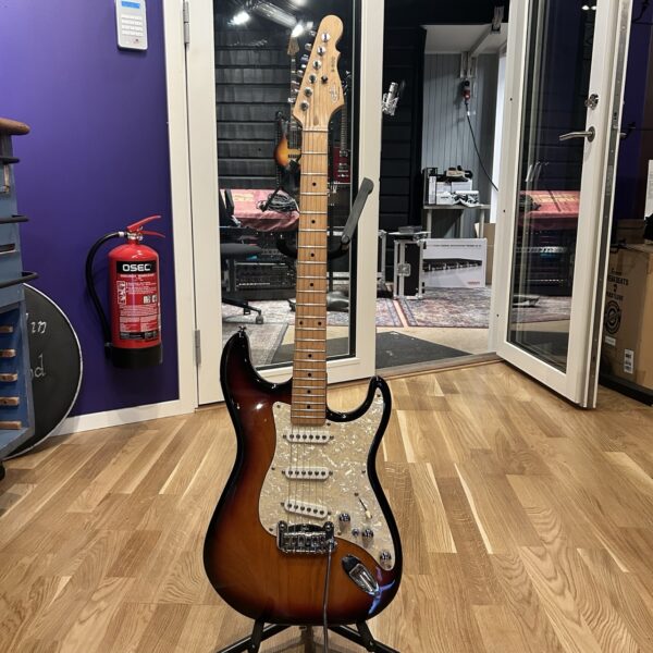 SÅLD: G&L S500 - Strataocaster (Beg) - Bild 6