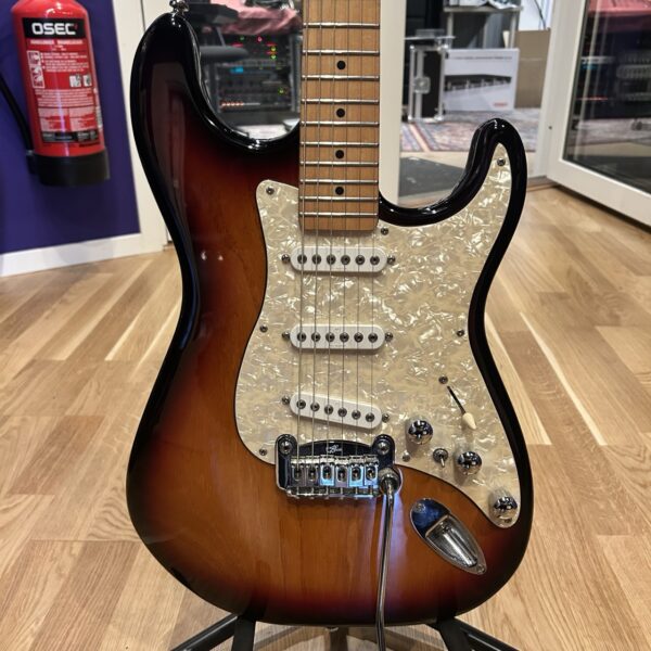 SÅLD: G&L S500 - Strataocaster (Beg)