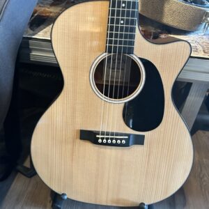 Martin GPC-11 Road Series (S/N 2553216) Semiakustisk (BEG)