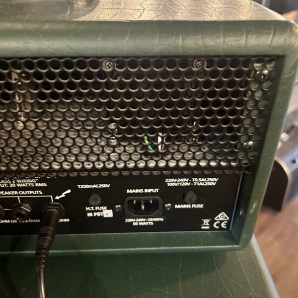 Blackstar jjn20 top med tillhörande 2x12" högtalarlåda - Bild 7