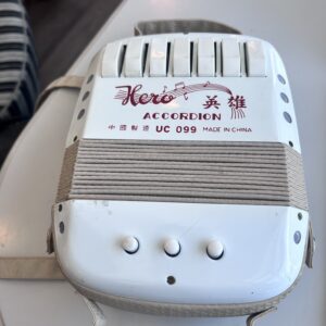 SÅLD: Hero Accordion UC 099 durspel för barn? (BEG)