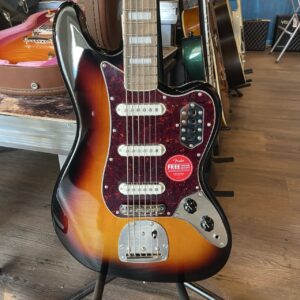 Squier Classic Vibe Bas VI (Nyskick, beg)